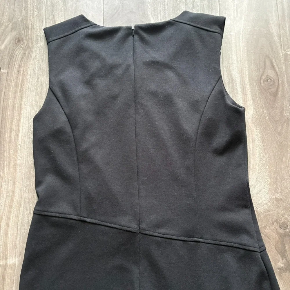 MICHAEL KORS Black Sleeveless Sheath Dress Zipper Detail Pleated Size 8‎